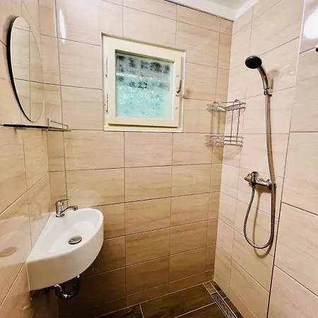 Vysočina Hostel *